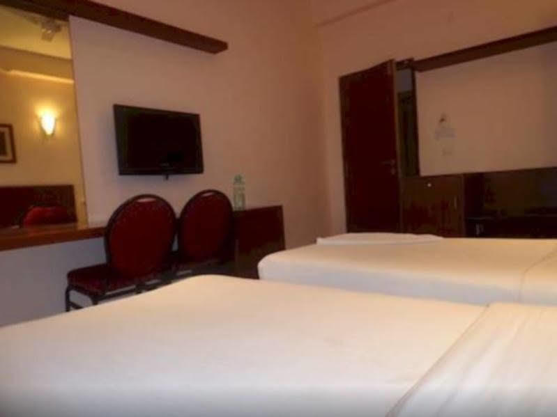 Halcyon Suites Hyderabad Exterior photo
